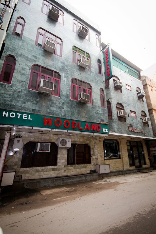Hotel Woodland Deluxe New Delhi Exterior photo