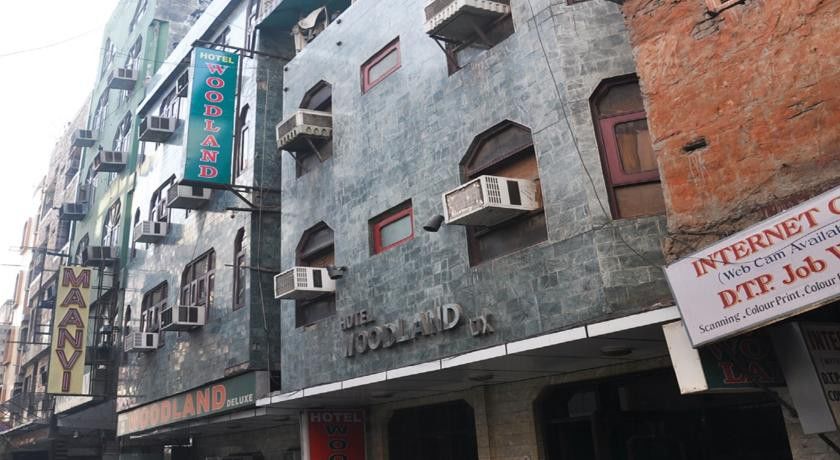 Hotel Woodland Deluxe New Delhi Exterior photo