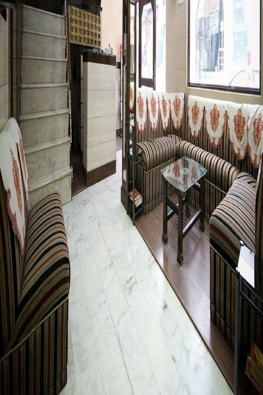 Hotel Woodland Deluxe New Delhi Exterior photo
